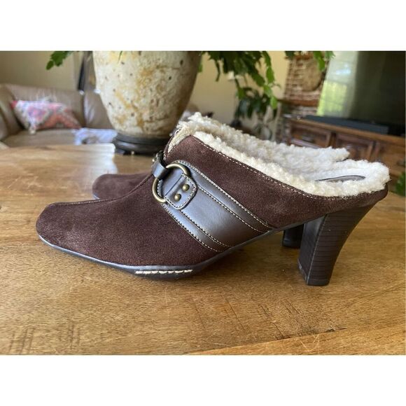 Vintage Aerosoles Pumps Womens Shearling Mule Block High Heels Brown Suede Comfo - Picture 1 of 7